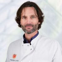 Dr. M. van der Kuip Dr. M. van der Kuip