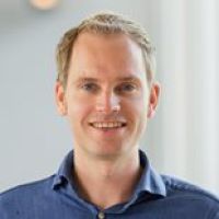 Dr. A. van Laarhoven Dr. A. van Laarhoven