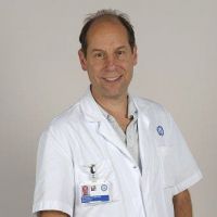 Dr. M. van der Flier Dr. M. van der Flier